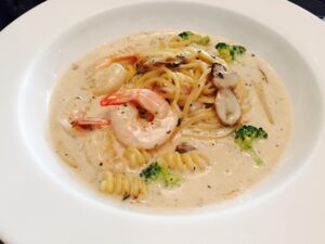 Creamy Garlic parmesan shrimp pasta
